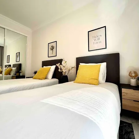 Apartamento Modern 2br - Terrace&pool - Golf Area Puerto Banus Marbella